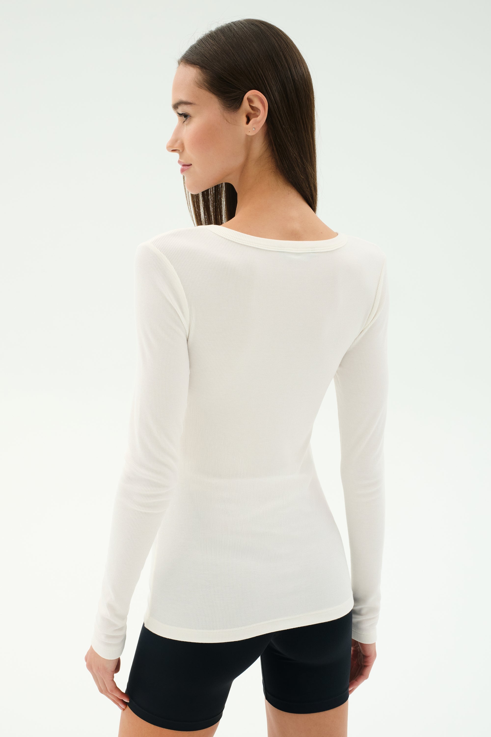 Louise Rib Henley - White