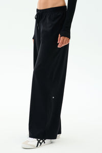 Brynn Airweight Pant - Black