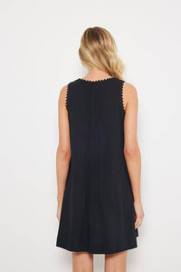 In a Twirl - Black