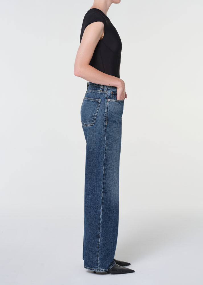 Arc Jean 32" - Shortwave