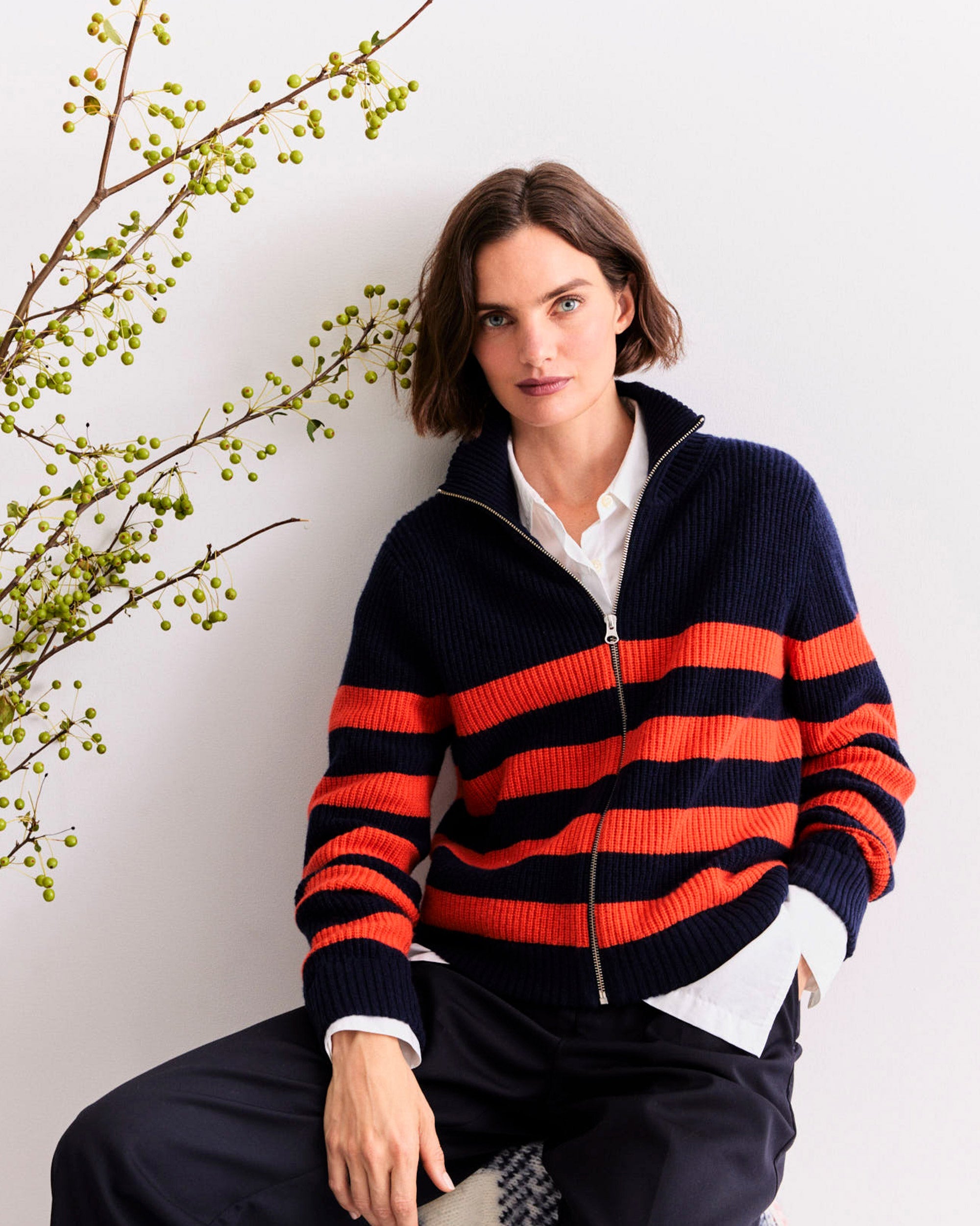 The Bruce - Navy/Poppy