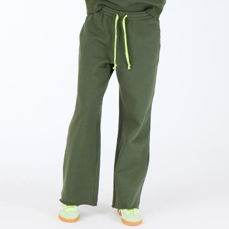 Weekend Barb Sweatpant - Pine Green