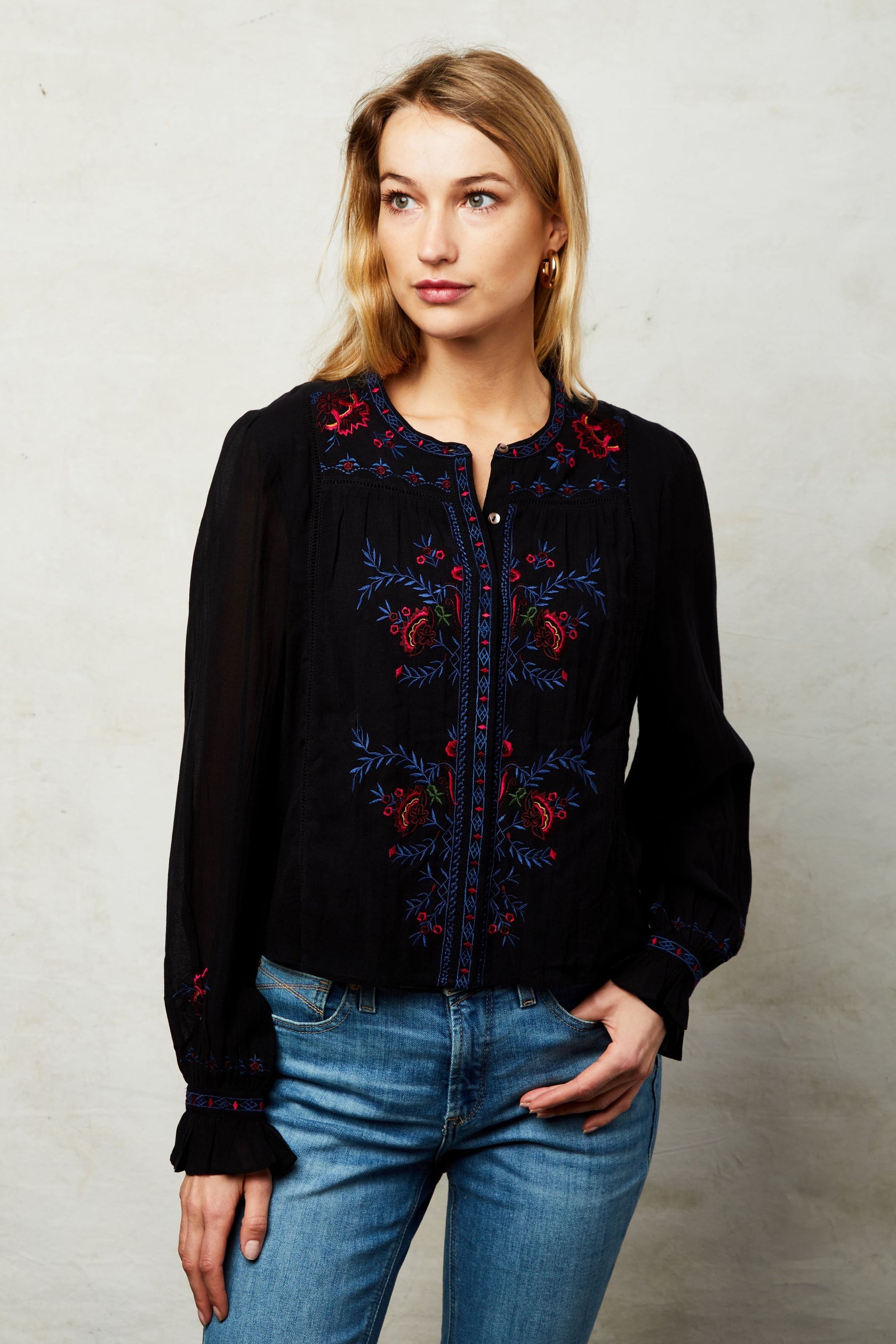 Luanne Embroidered L/S Top - Black