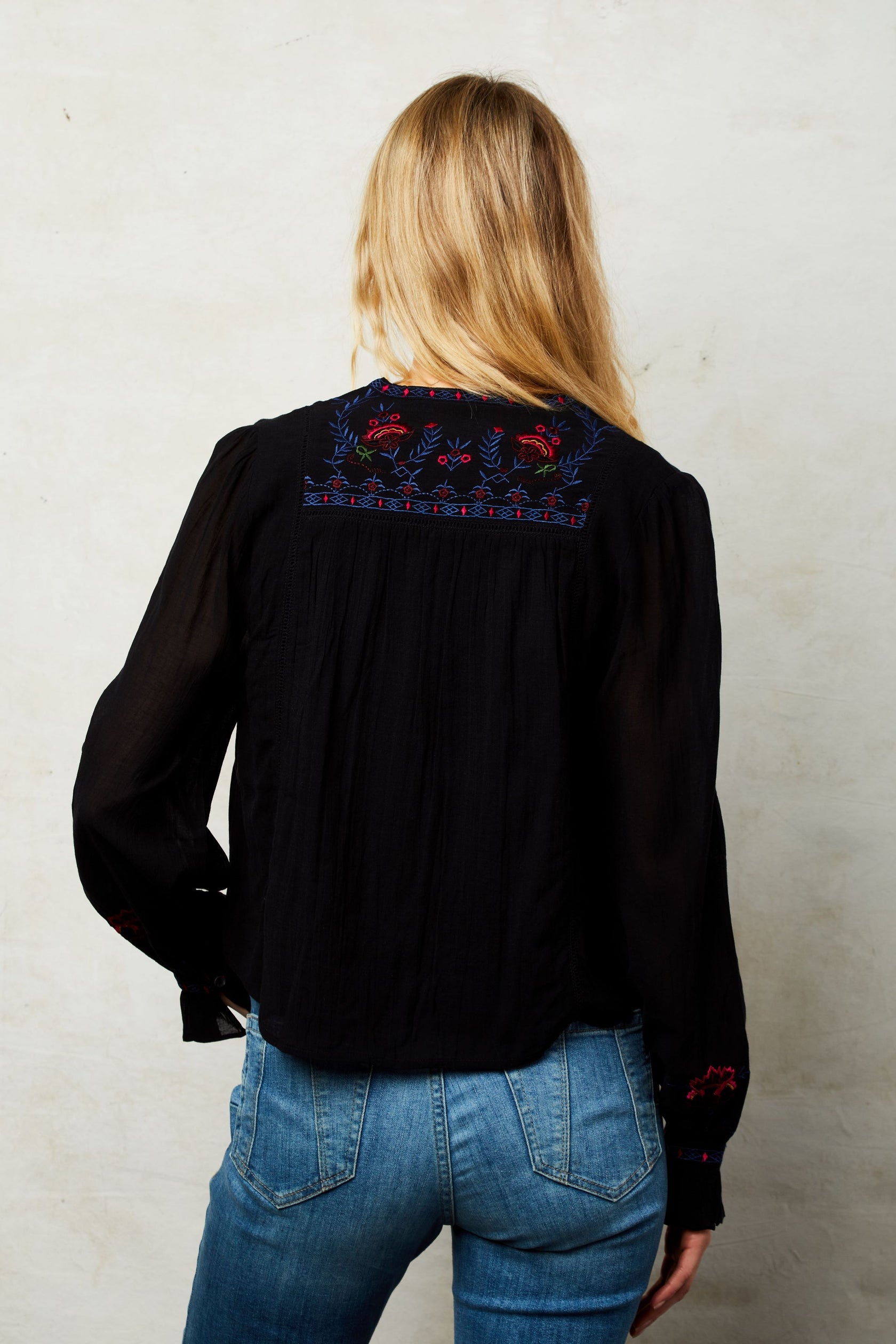 Luanne Embroidered L/S Top - Black