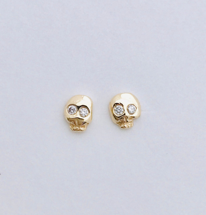 Skull Earrings - Diamonds