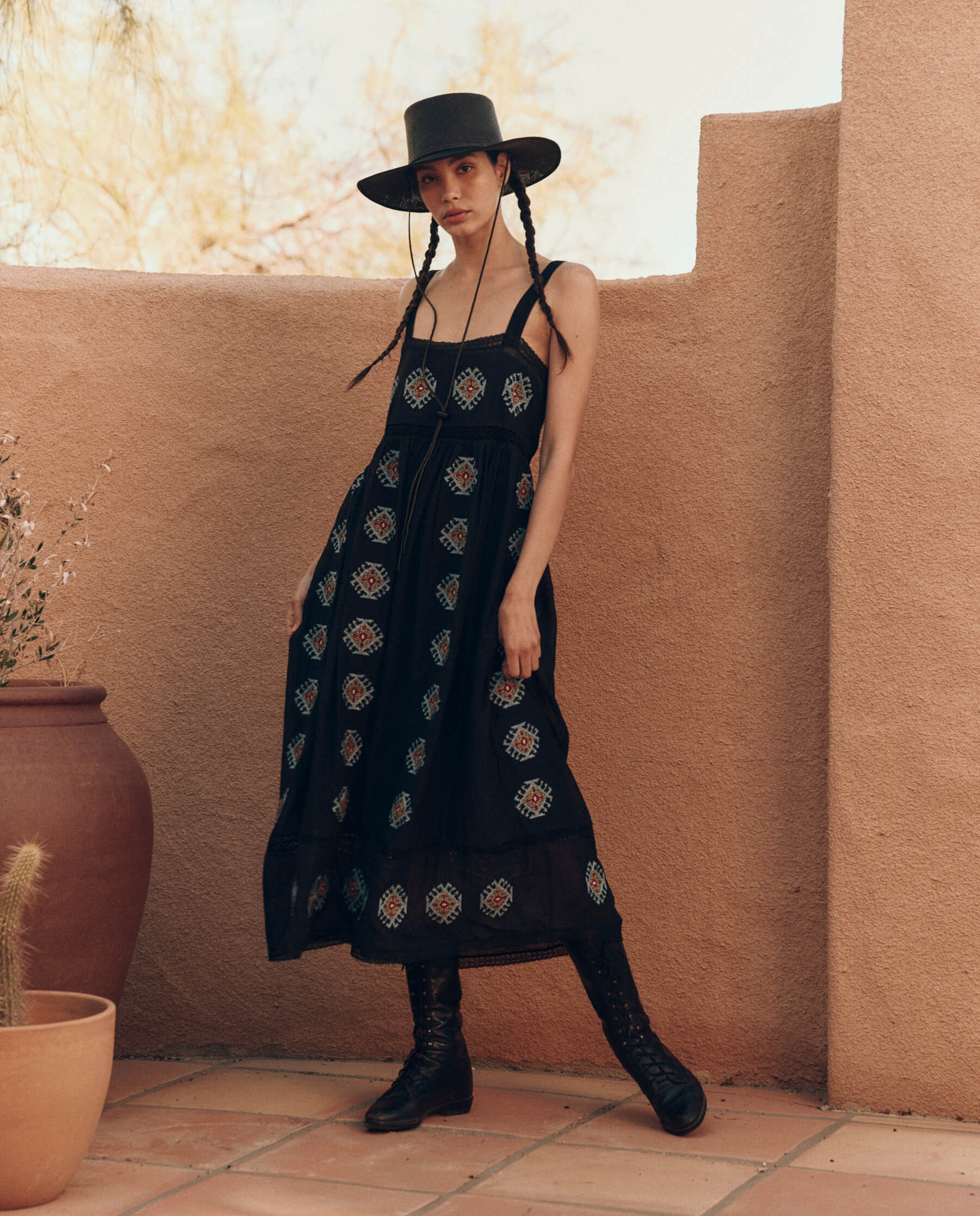 The Roam Dress w/ Folklore Embroidery