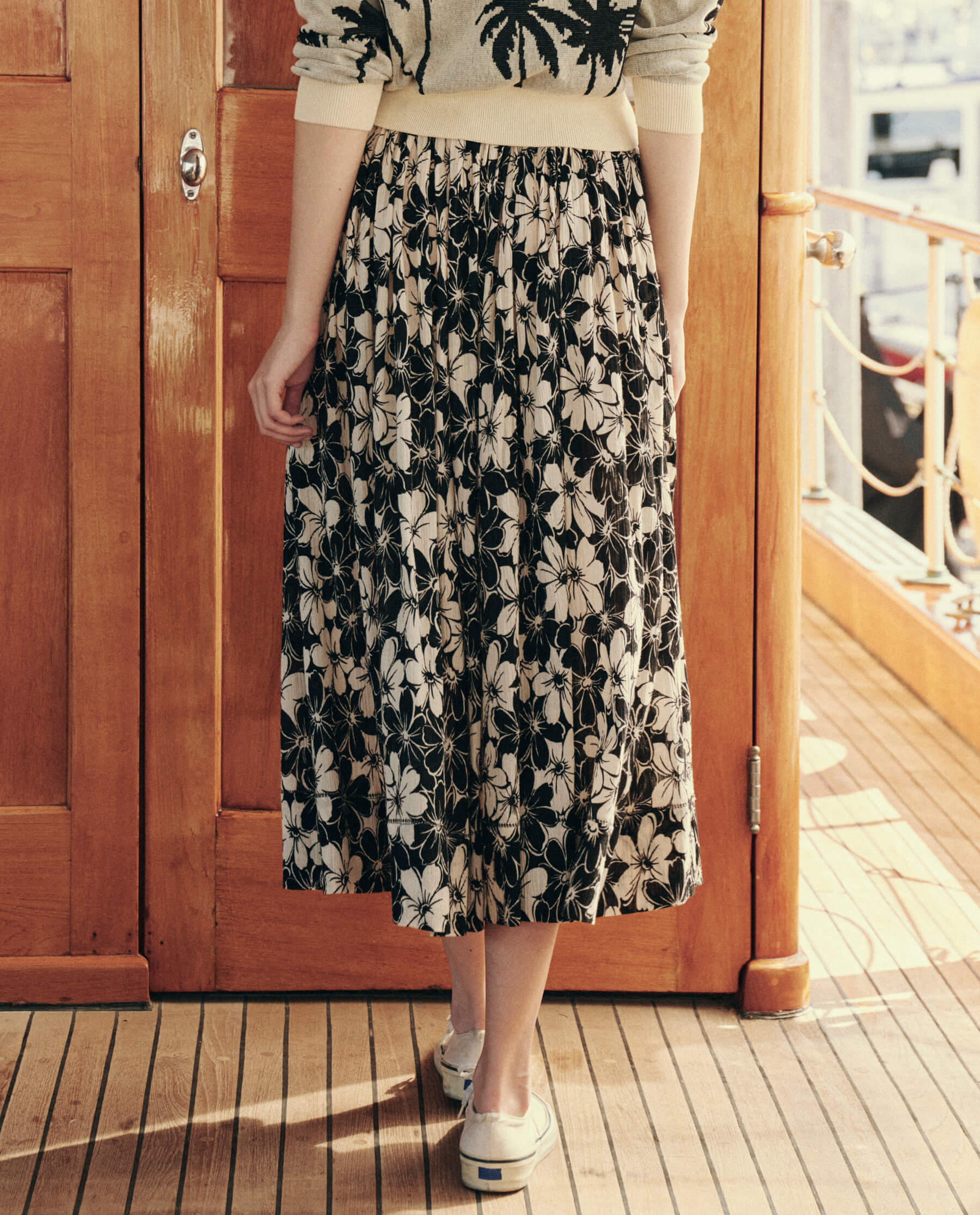 The Sway Skirt - Black/Cream Hibiscus Floral