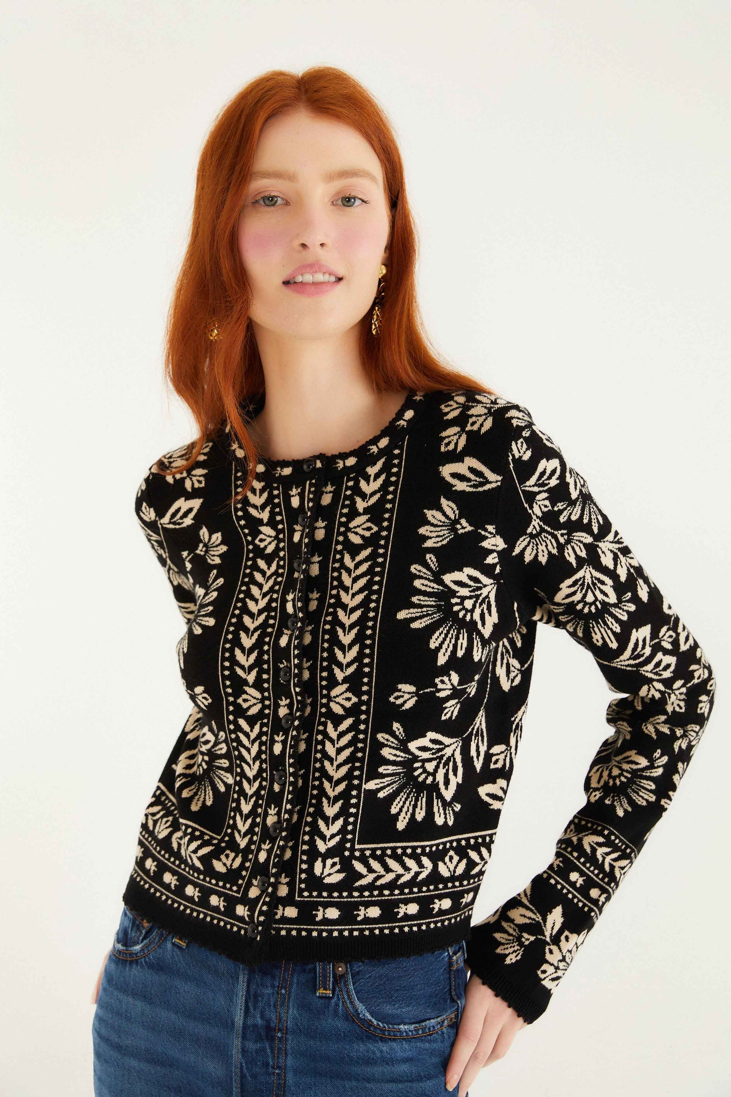 Black and White Flower Bloom Buttoned Knit Cardigan