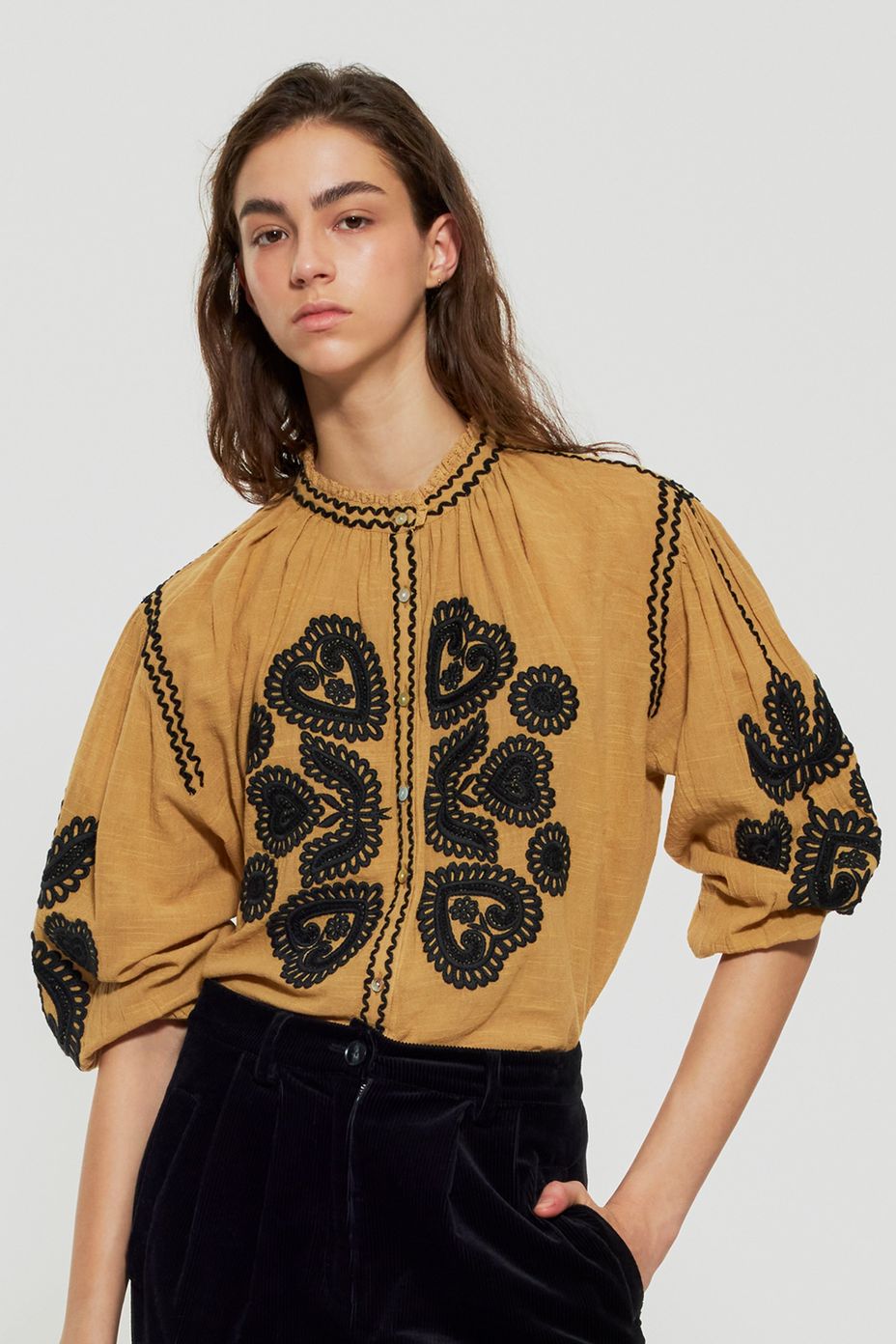 Robby Embroidered Blouse - Camel